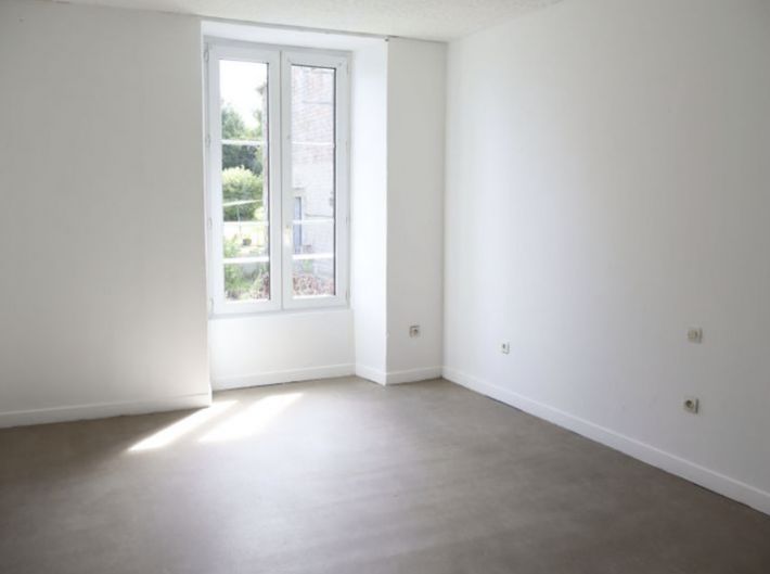 Town House With Courtyard Garden