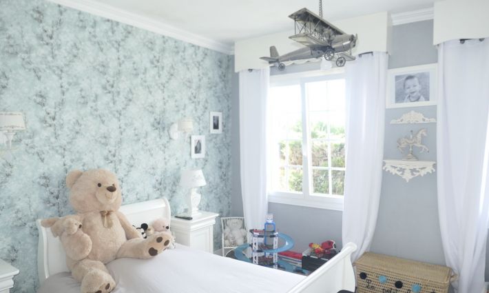 Detached House with Large Garden