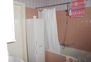 Manor House Style Property with Garden