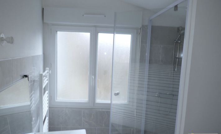 Business Premises with Apartment Above