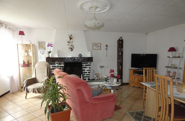 Detached House with Garden, Lovely Family Home