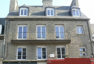 Third Floor Apartment in Town