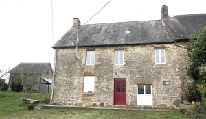 Traditional House with Outbuilding and Garden