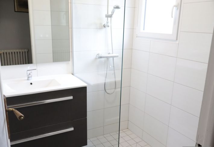 Detached House with Mature Garden