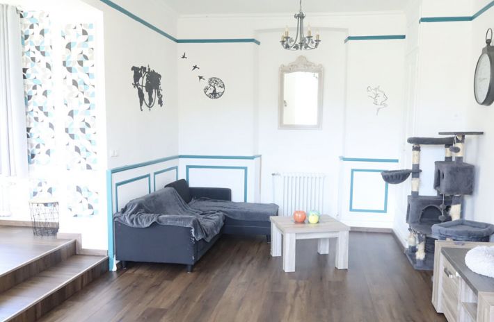 Attractive Detached Manor House Style Property