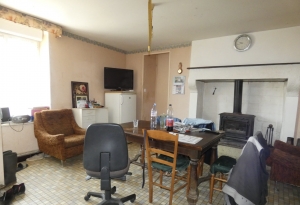 Traditional House with Nice Garden