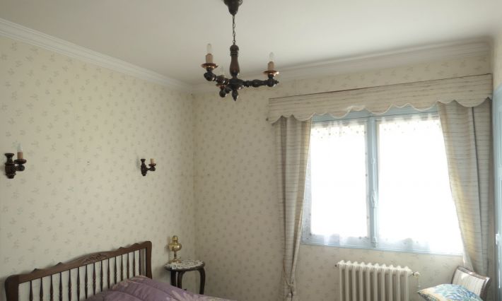 Semi-Detached House in Market Town