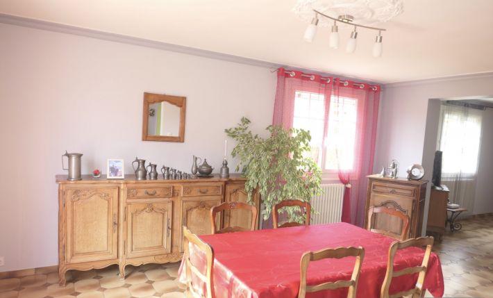 Impressive Detached House with Garden