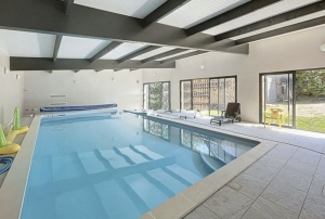 Detached Country House with Indoor Pool