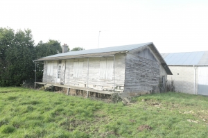 Main House and Outbuilding with Huge Potential