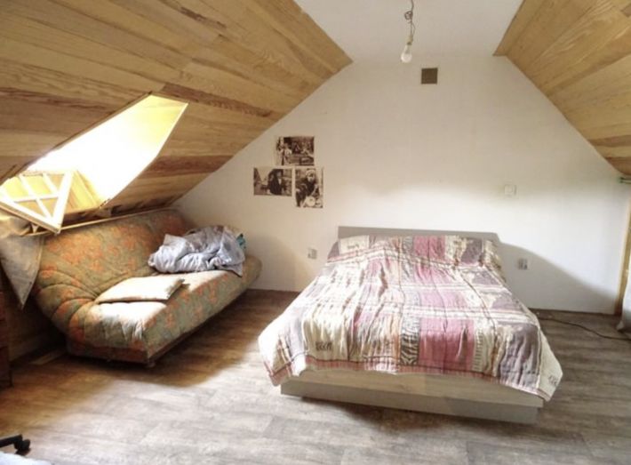 Semi-Detached House with Large Garden