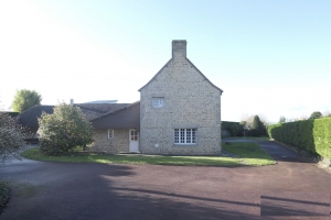 Detached Country House with Outbuildings