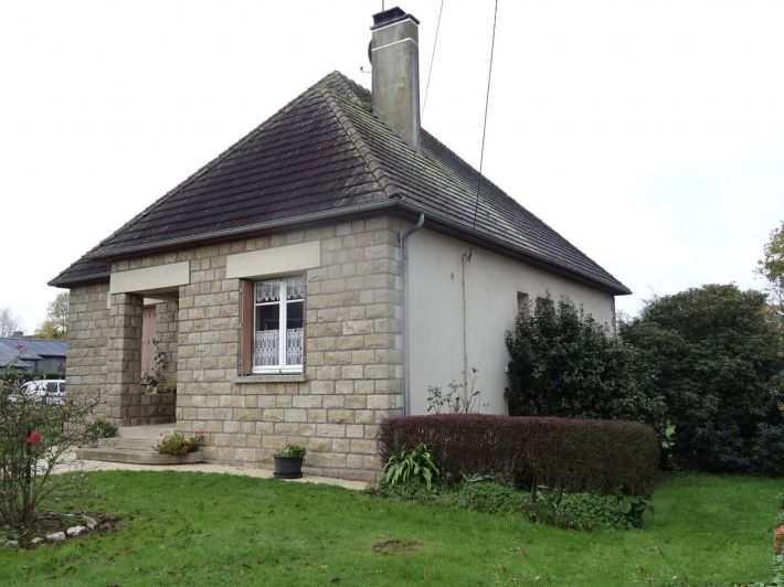 Detached House with Garden