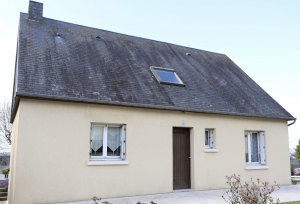 Detached House with Landscaped Garden