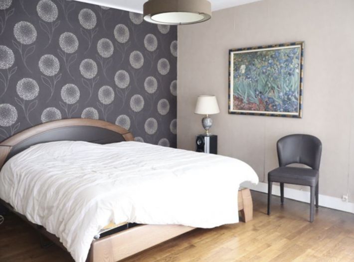 Town House in Very Good Order