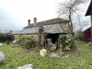 Main House with Barn in 1.5 Hectares of Land