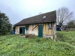 Main House with Barn in 1.5 Hectares of Land