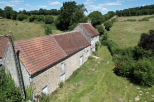 Detached Country House with Outbuilding