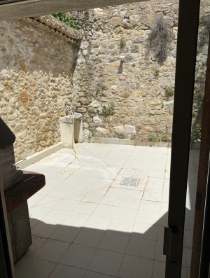 Stone House With Garage And Private Courtyard