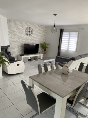 Very Comfortable Single Storey Villa With Garage