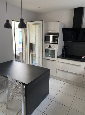 Very Comfortable Single Storey Villa With Garage