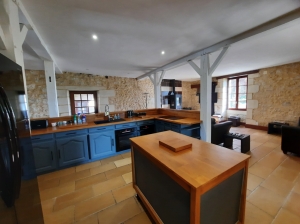 Detached Country House with Swimming Pool