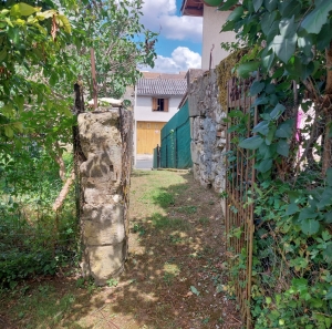 Traditional House with Terrace and Garden