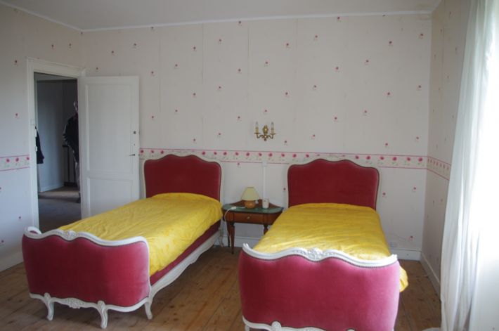 Chateau Style Property With Guest Gite, Pool and Riverside