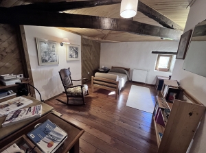 Detached Country House with Pool and Open Views