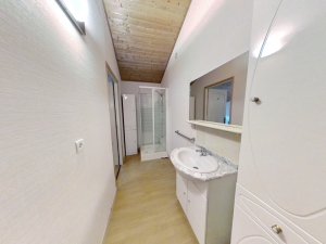 Detached House with Swimming Pool