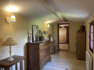 Detached Country House with Swimming Pool