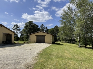 Detached Country House with Swimming Pool
