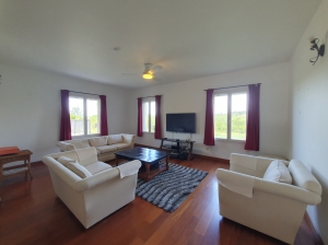 Detached Country House with Swimming Pool and Landscaped Garden