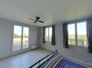 Detached Country House with Swimming Pool and Landscaped Garden