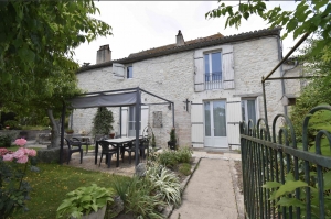 Manor House Style Property with Guest Cottage