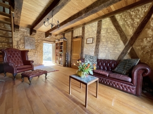 Pretty Character Cottage, Ideal Holiday Home