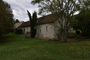 Detached Country House with Land and Swimming Pool