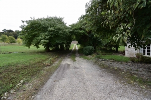 Detached Country House with Land and Swimming Pool