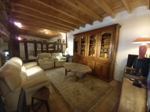 Detached House with Super Swimming Pool