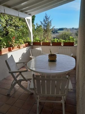 Country House with Swimming Pool and Open Views