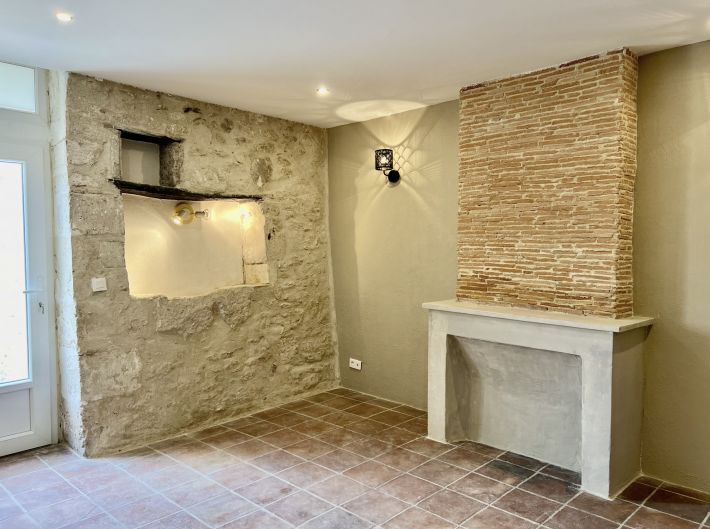 Main House with Guest Gite, Swimming Pool ad Land