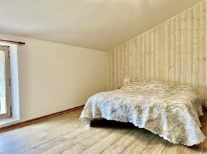 Main House with Guest Gite, Swimming Pool ad Land