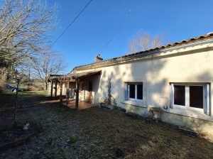 Detached House with Garden and Open View