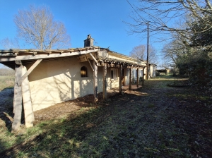 Detached House with Garden and Open View