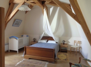 Detached Country House with Swimming Pool