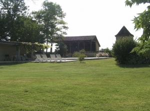 Detached Country House with Swimming Pool