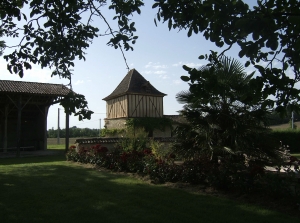 Detached Country House with Swimming Pool