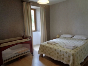 Detached Country House with Swimming Pool