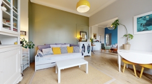 Delightful Detached House with Garden