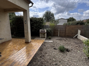 Detached Bungalow with Garden, Great Location